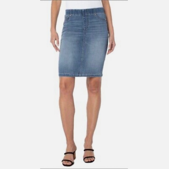 LIVERPOOL NWT DENIM CHLOE PENCIL SKIRT - Picture 1 of 4